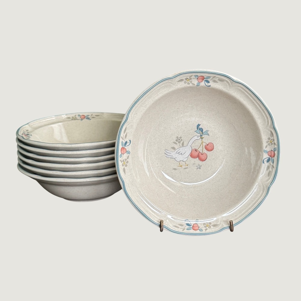 Seven International Tableworks Marmalade Goose Cherries 6.75" Cereal Bowls